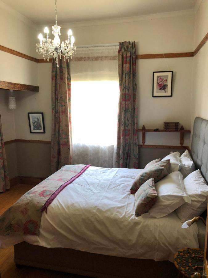 Apple And Rose Bed & Breakfast Белфаст Екстериор снимка